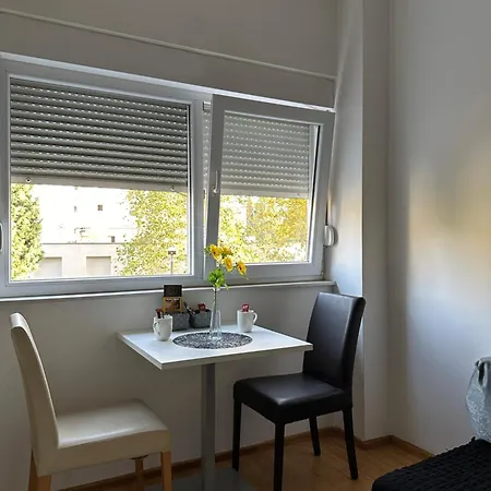 City Apartman דירה מוסטר